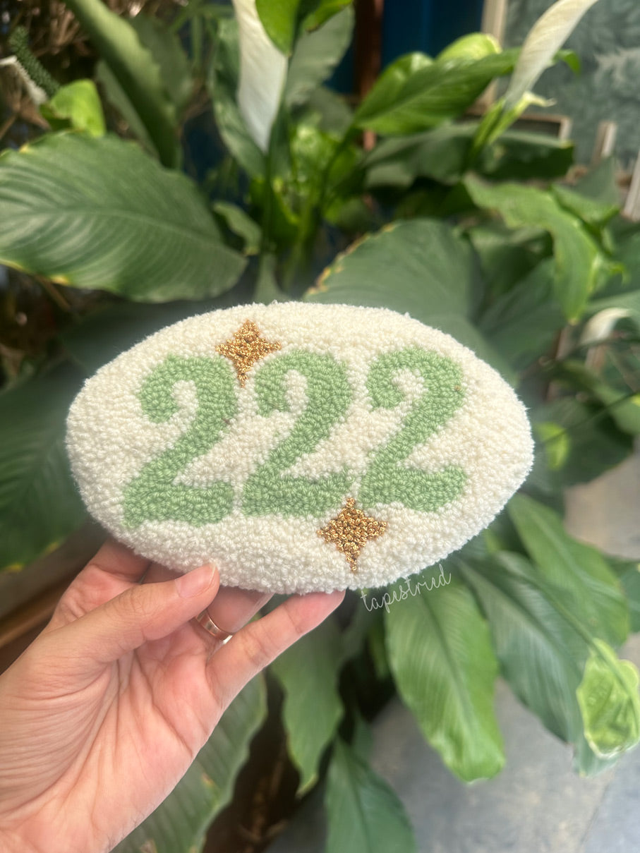 222 Mug Rug