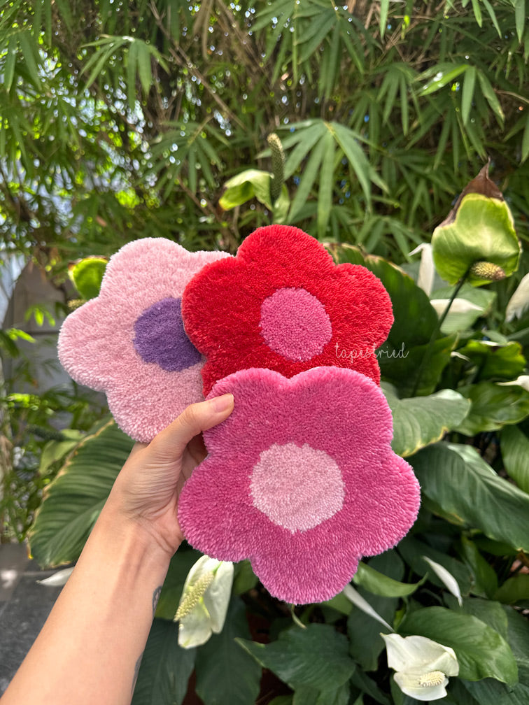 Tufted Flower Mug Rug